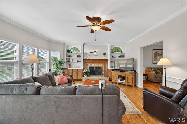 2480 Annapolis Way, St Charles, MO 63303