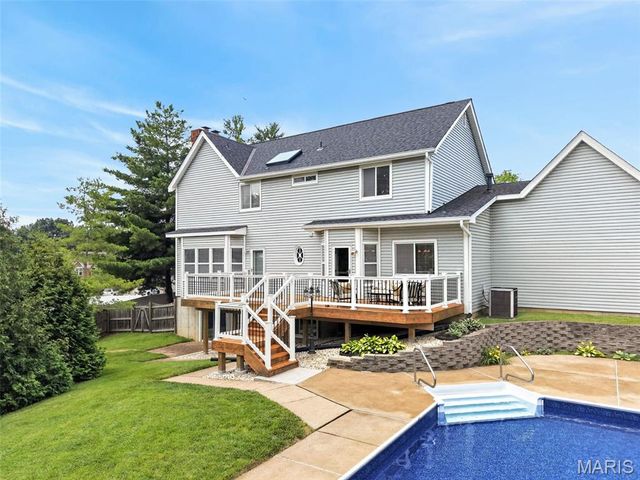 2480 Annapolis Way, St Charles, MO 63303
