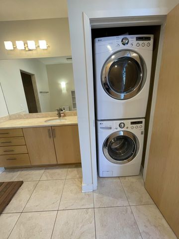 199 S 5th Street, 604, Columbus, OH 43215