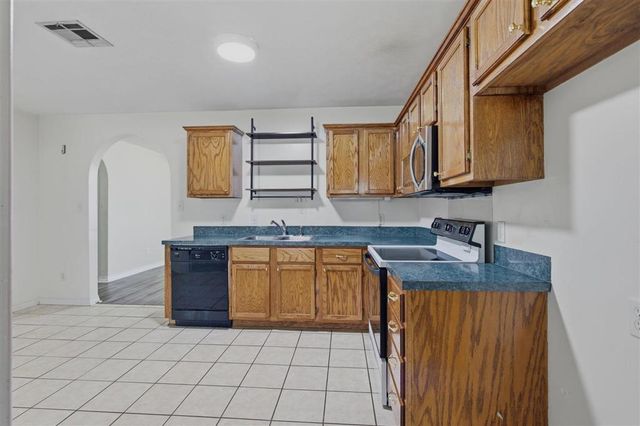 5641 Smokey Hills Trail, Lake Charles, LA 70605