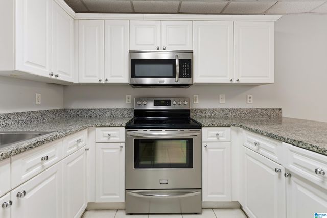 132 OAKLYN HILLS DRIVE, Chelsea, AL 35043