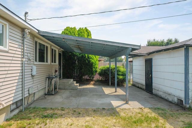1654 E Columbia Ave, Spokane, WA 99207