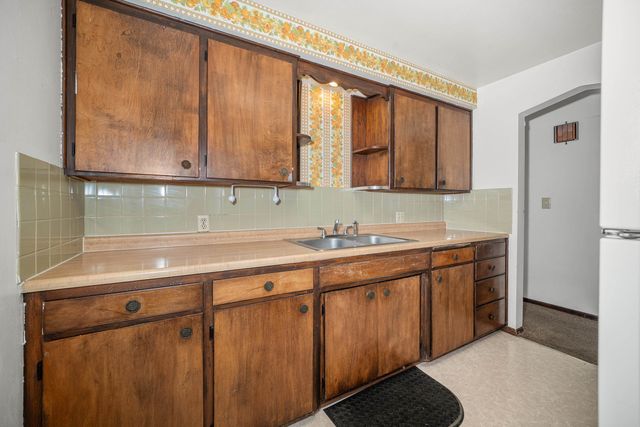 1654 E Columbia Ave, Spokane, WA 99207