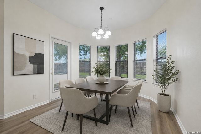1073 MEMORIAL CIR, New Braunfels, TX 78130