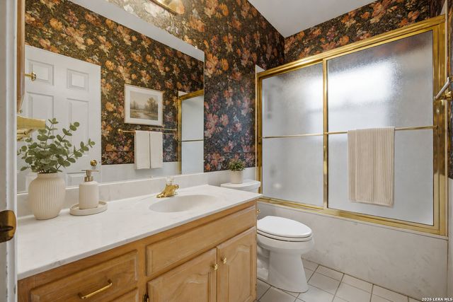 1073 MEMORIAL CIR, New Braunfels, TX 78130