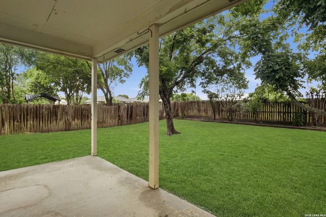 1073 MEMORIAL CIR, New Braunfels, TX 78130