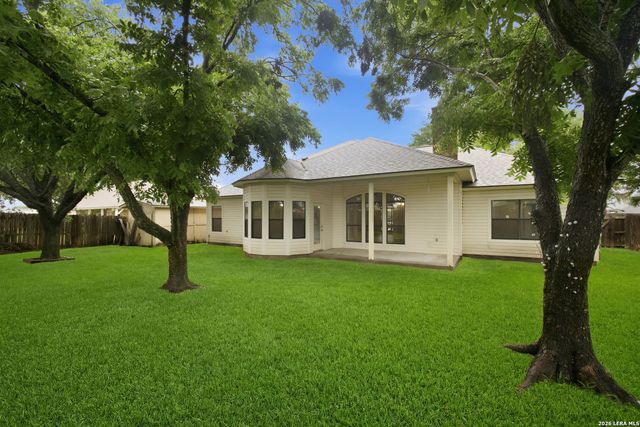 1073 MEMORIAL CIR, New Braunfels, TX 78130