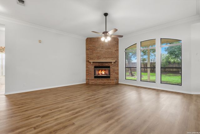 1073 MEMORIAL CIR, New Braunfels, TX 78130