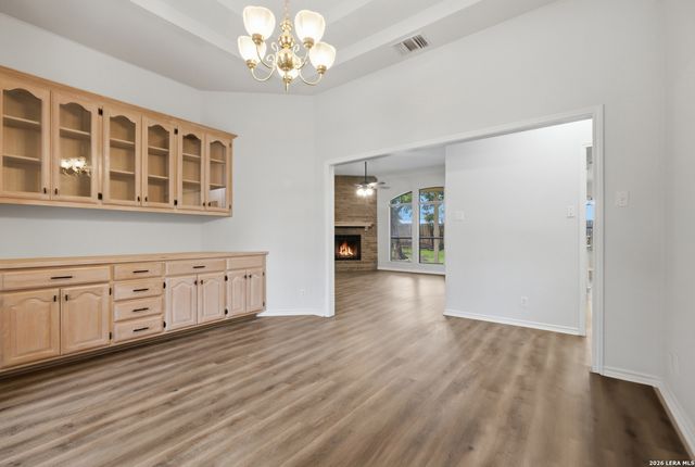 1073 MEMORIAL CIR, New Braunfels, TX 78130