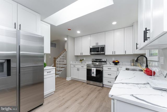 6411 EARLHAM DR, Bethesda, MD 20817