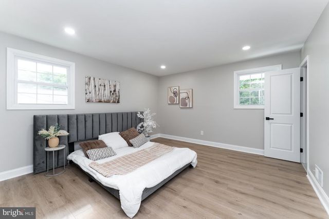 6411 EARLHAM DR, Bethesda, MD 20817