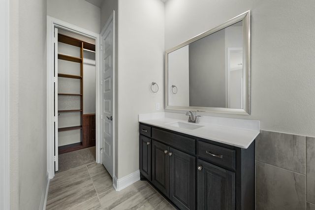 704 Proverbs Court, Heath, TX 75126