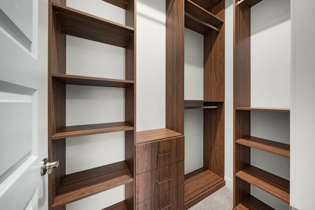 704 Proverbs Court, Heath, TX 75126