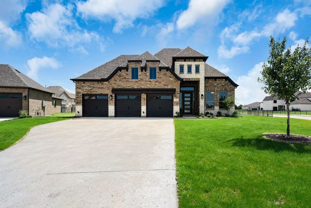 704 Proverbs Court, Heath, TX 75126