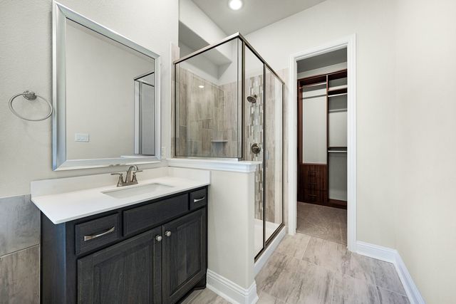 704 Proverbs Court, Heath, TX 75126