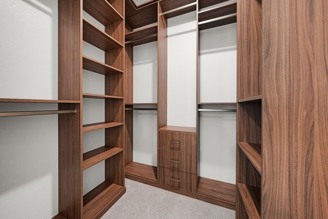 704 Proverbs Court, Heath, TX 75126