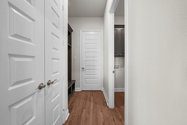 704 Proverbs Court, Heath, TX 75126