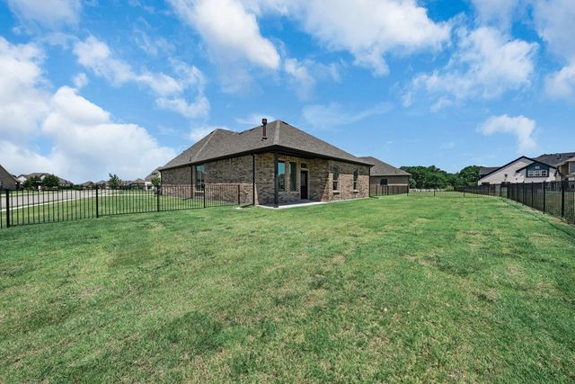 704 Proverbs Court, Heath, TX 75126