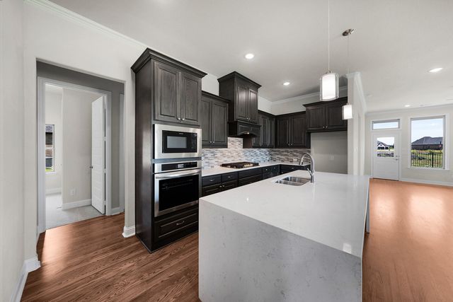 704 Proverbs Court, Heath, TX 75126