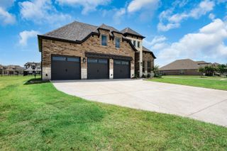 704 Proverbs Court, Heath, TX 75126