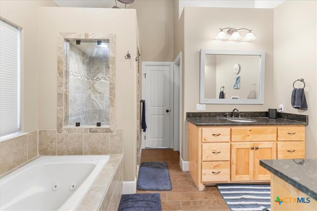 9 Caliche Court, Wimberley, TX 78676