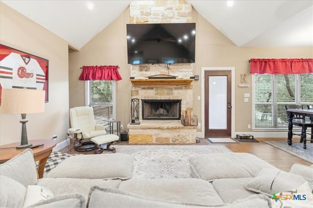 9 Caliche Court, Wimberley, TX 78676