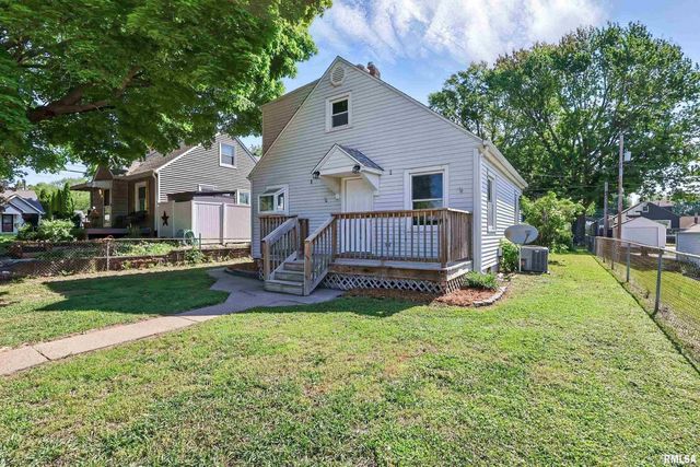 3433 WASHINGTON Street, Davenport, IA 52806