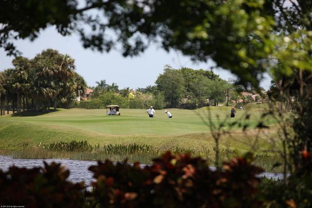 2571 Players Court, Wellington, FL 33414