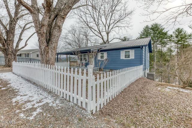 502 Hospital Hill Road, Mountain City, TN 37683