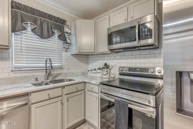 502 Hospital Hill Road, Mountain City, TN 37683