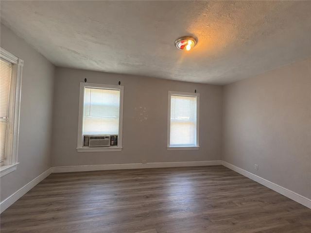 732 Broadway 2, Bethlehem City, PA 18015
