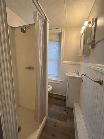 732 Broadway 2, Bethlehem City, PA 18015