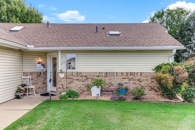 9205 Yorkshire Lane, Brooklyn Park, MN 55443