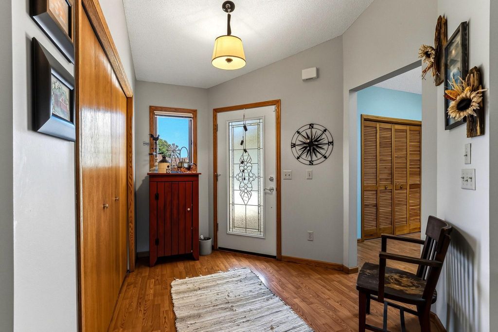 9205 Yorkshire Lane, Brooklyn Park, MN 55443 — photo 4