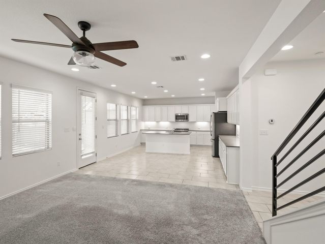 605 Golden Glory RD, Leander, TX 78641