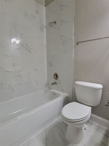 5824 La Vista Drive, Dallas, TX 75206