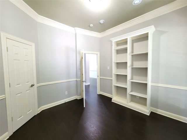 5824 La Vista Drive, Dallas, TX 75206