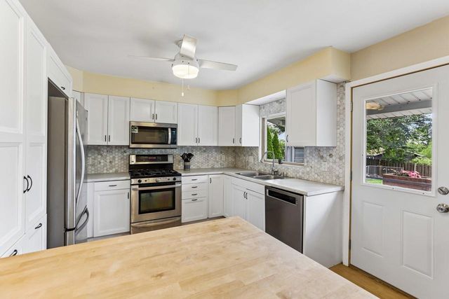 409 Jefferson STREET, Verona, WI 53593