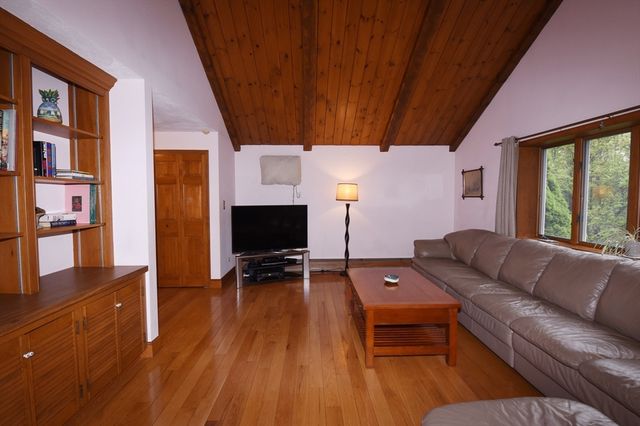 99 Louise Rd, Braintree, MA 02184