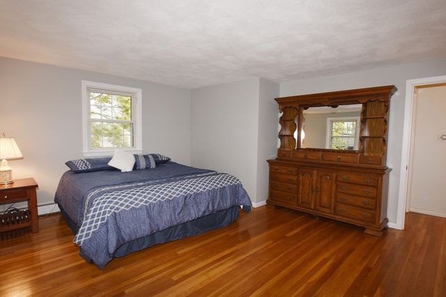 99 Louise Rd, Braintree, MA 02184