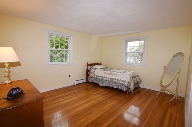 99 Louise Rd, Braintree, MA 02184