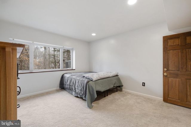 2977 SOUTHAVEN DR, Annapolis, MD 21401