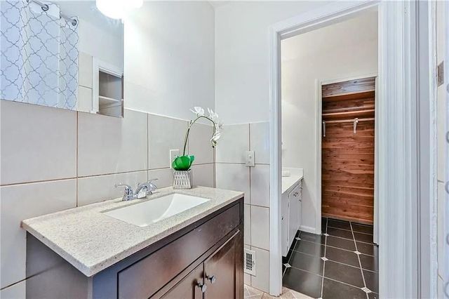 260 River Valley Road, Atlanta, GA 30328