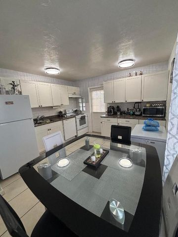 2313 Robin Rd Road, West Palm Beach, FL 33409