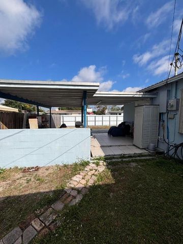 2313 Robin Rd Road, West Palm Beach, FL 33409