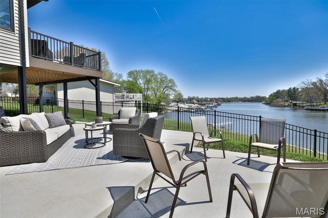 111 Elm Drive, Edwardsville, IL 62025