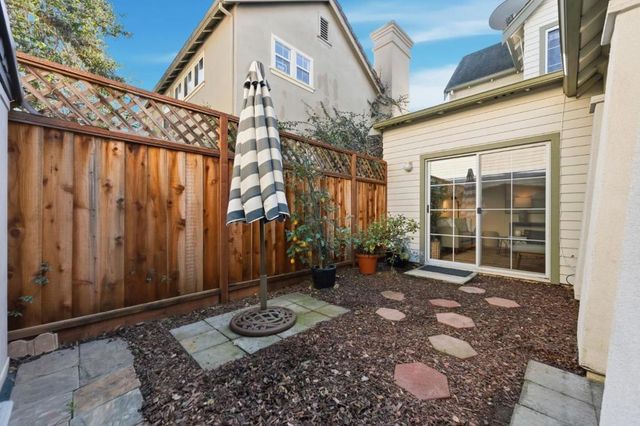 805 N San Antonio Road, Los Altos, CA 94022