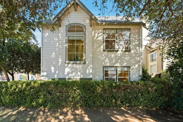 805 N San Antonio Road, Los Altos, CA 94022
