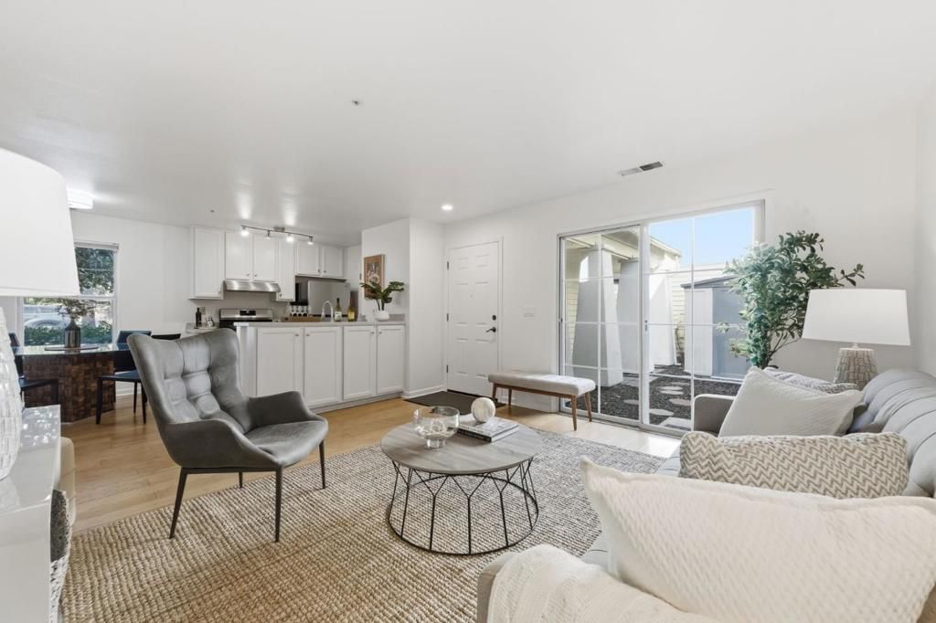 805 N San Antonio Road, Los Altos, CA 94022