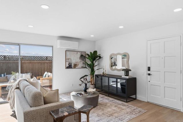 4304 Caminito Del Zafiro, San Diego, CA 92121